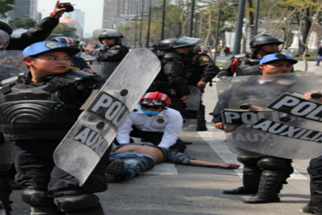 Abusos policiales en México, grabar a los policías en la calle no es un delito Screen%2BShot%2B2016-07-19%2Bat%2B11.07.20