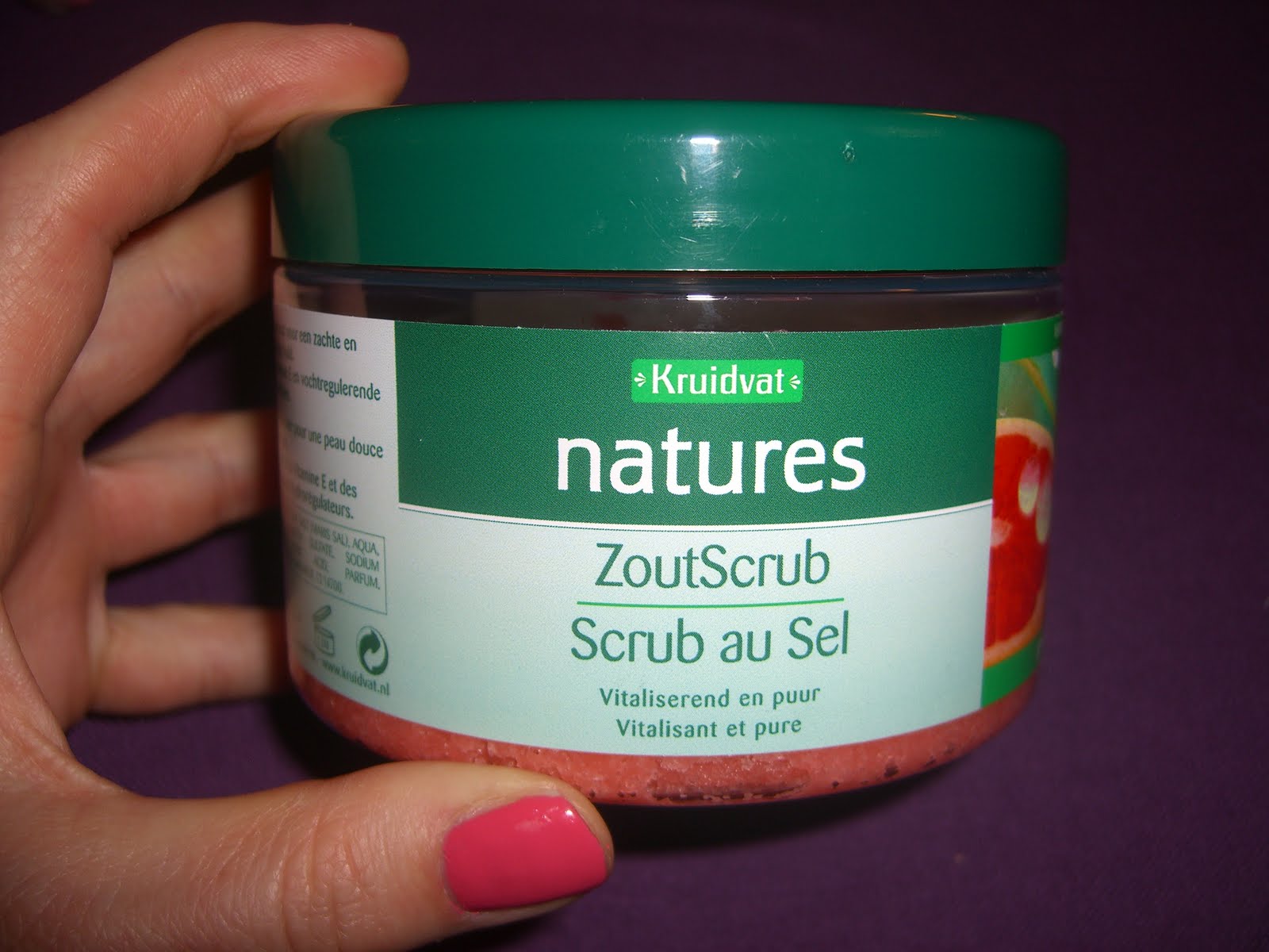 Beauty in Brussels: Kruidvat salt body scrub - grapefruit