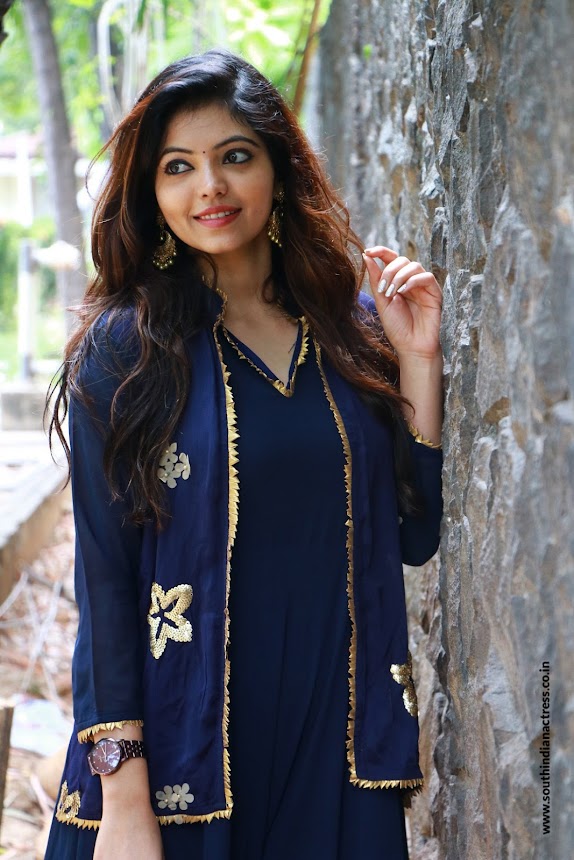 Athulya Ravi photos at Mannar Vagaiyara audio launch