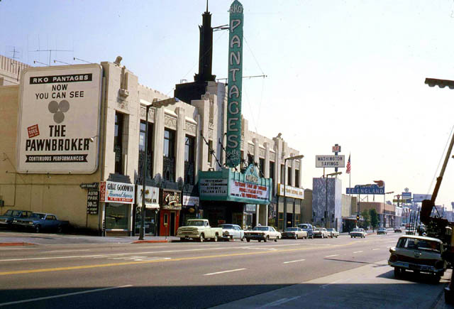 Vintage Color Photos Capture Street Scenes of Los Angeles From 1940s to 1960s - 81