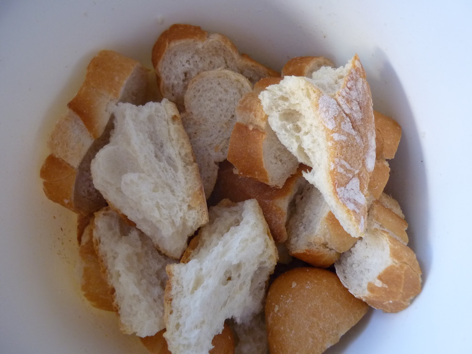 La Chef A Pudding de pan duro de frutos rojos confitados