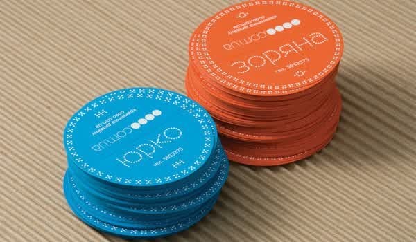 Kartu nama keren berbentuk koin Kartu nama keren berbentuk koin