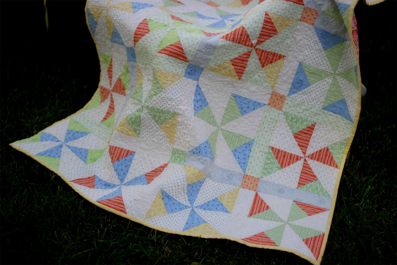 пэчворк блок вертушка квилты. пэчворк блок stargello. пэчворк вертушка. пэчворк блок вертушка квилты. лоскутный блок вертушка.