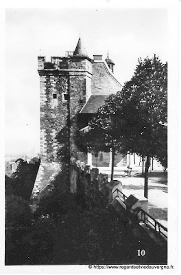 Photo noir et blanc : Montluçon vers 1930.