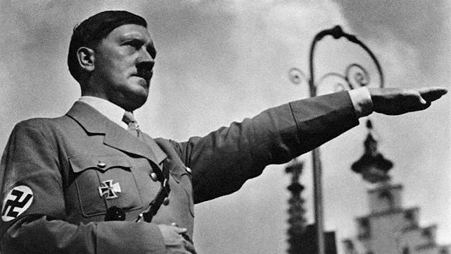 Θερμή υποδοχή των Γερμανών σε ηθοποιό που υποδύεται τον Χίτλερ...!