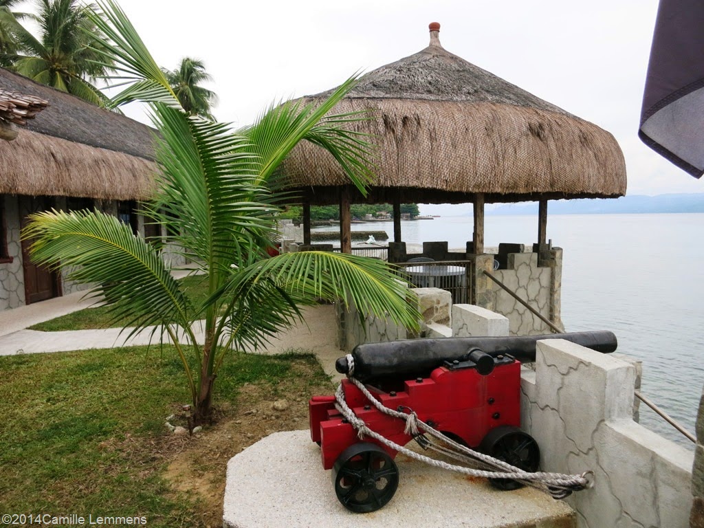 Tropico Beach Resort, cannons