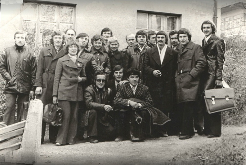 выпускники 1974 москва. выпускной 1974. выпускники 1976 года. выпускники 1974 года фото. выпускники 1974 года фото.