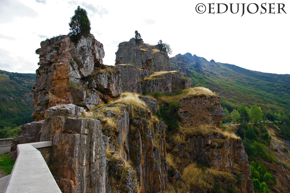 EDUJOSER CASTILLO DE BARRIOS DE LUNA (León)