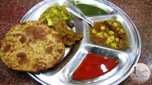 stufffed prantha thali