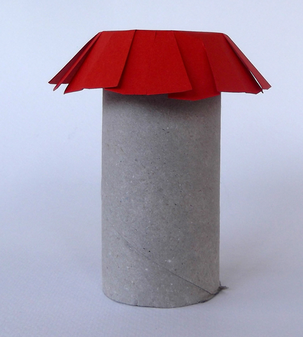 Craftsboom Toilet paper roll maracas version I