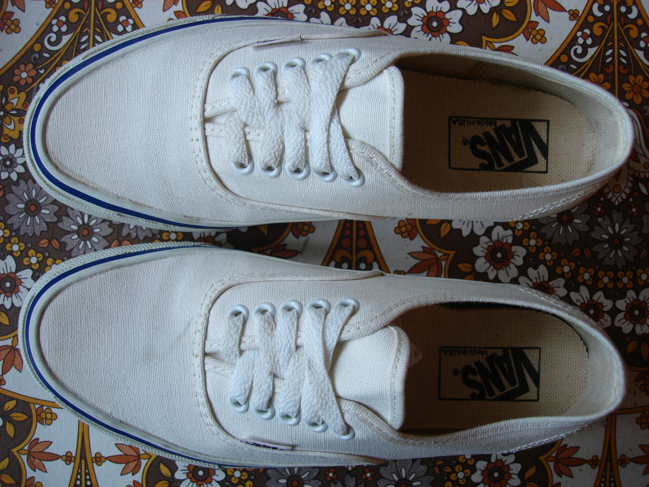 theothersideofthepillow: vintage VANS white canvas authentic style #44 ...