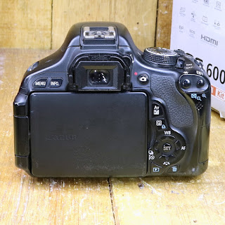 Kamera DSLR Canon Eos 600D Fullset