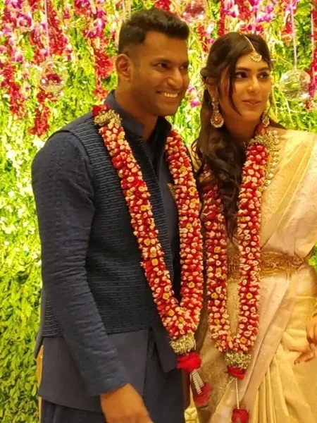 Vishal and Anisha Reddy engagement: First photos of the couple are out,chennai, News, Cinema, Marriage, Entertainment, Actor, Actress, National