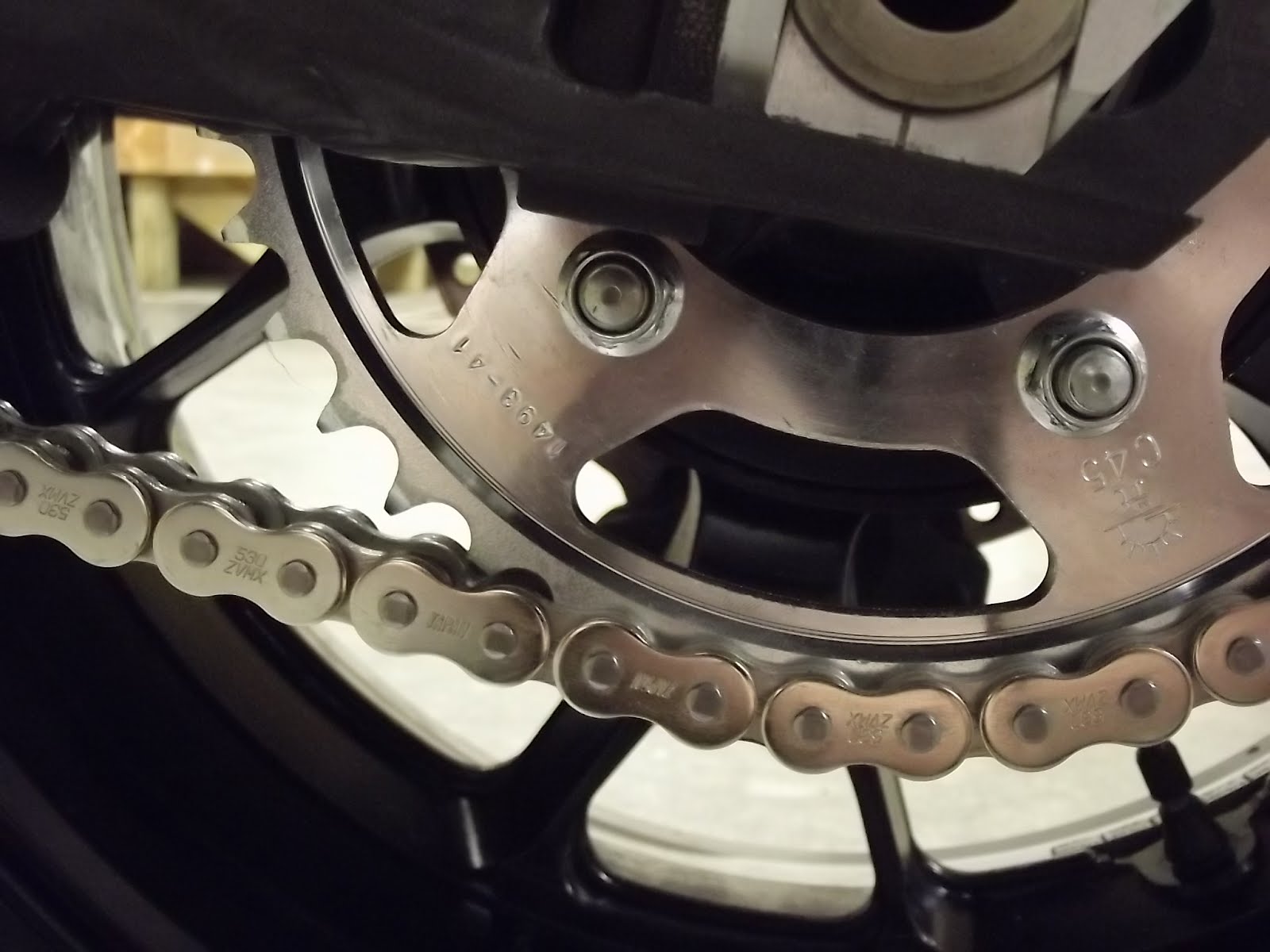 Erik's Motorcycle Trips Zx14 New Chain, Sprockets and Tires... Part 2.