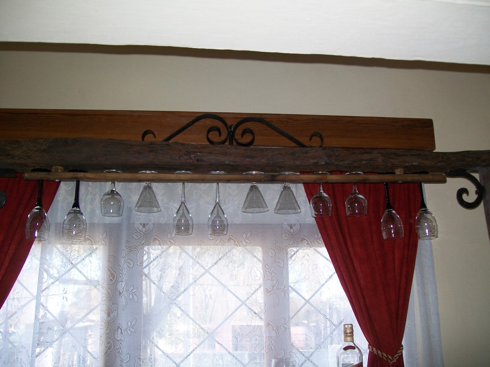 MUEBLES EN MADERA