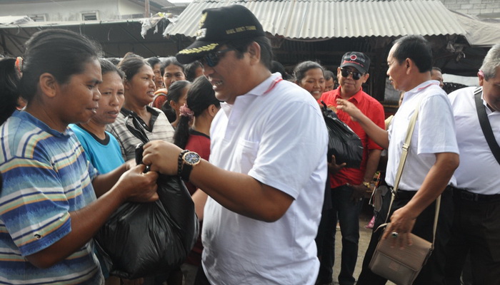 Komunitas Kami Peduli Tabanan Sebar 100 sembako