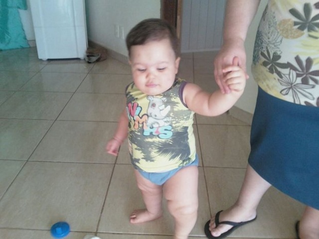 WADUH : Anak Usia 5 Tahun ini Bobotnya 80 Kg.