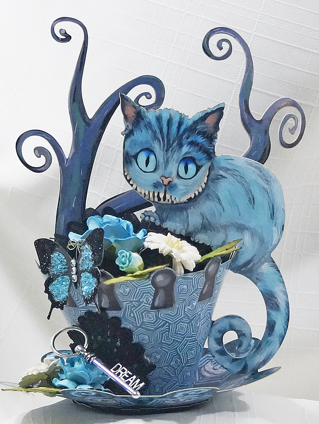 Terry's Scrapbooks Reneabouquets Wonderland Cheshire Cat 3D Tea Cup
