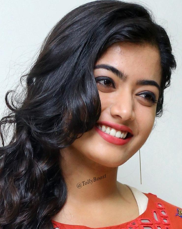 Beautiful Indian Actress Rashmika Mandanna Long Hair Face Close Up