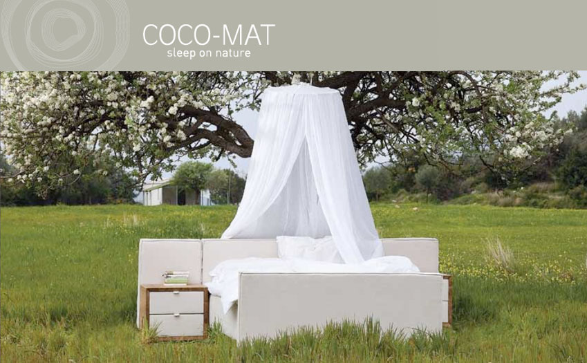 tienda y talleres. Saltando en la cama