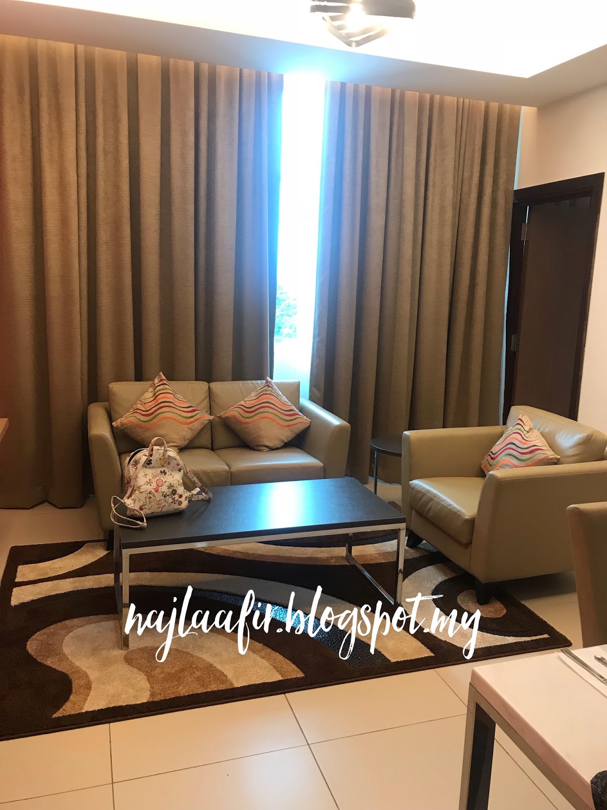 Najlaa 'Aqilah: d Hotel, Seri Iskandar, Perak Review