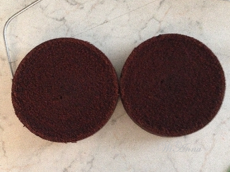 Hier wird mit Liebe gekocht: Schokoladentorte mit Kirschen Hier wird mit Liebe gekocht: Schokoladentorte mit Kirschen