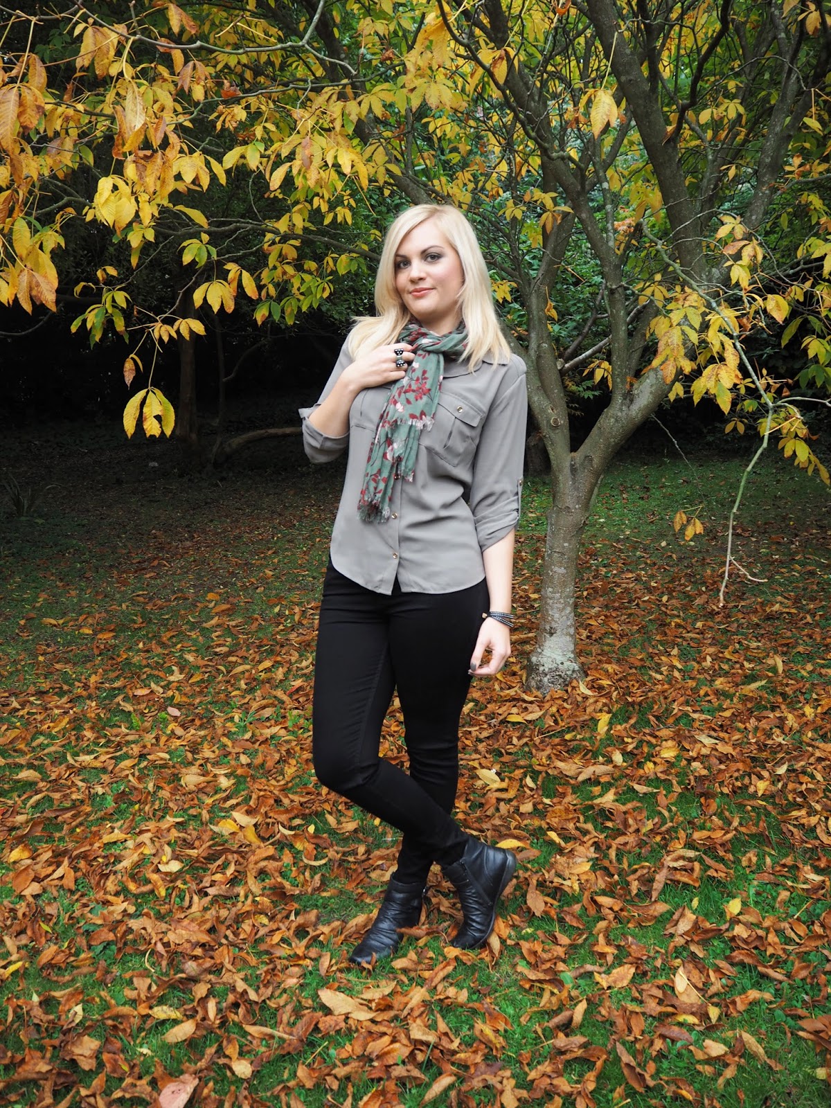 Salute! Autumnal Military Outfit | Katie Kirk Loves