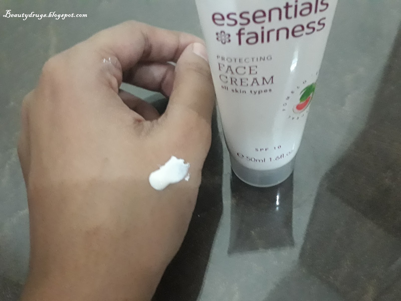Beauty Drugs Oriflame Essentials Fairness Protecting Face Cream