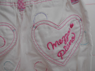 メゾピアノ刺繍