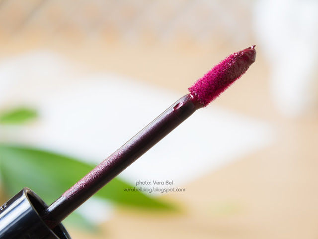 Rimmel жидкая матовая помада Stay Matte в оттенке 810 Plum this show