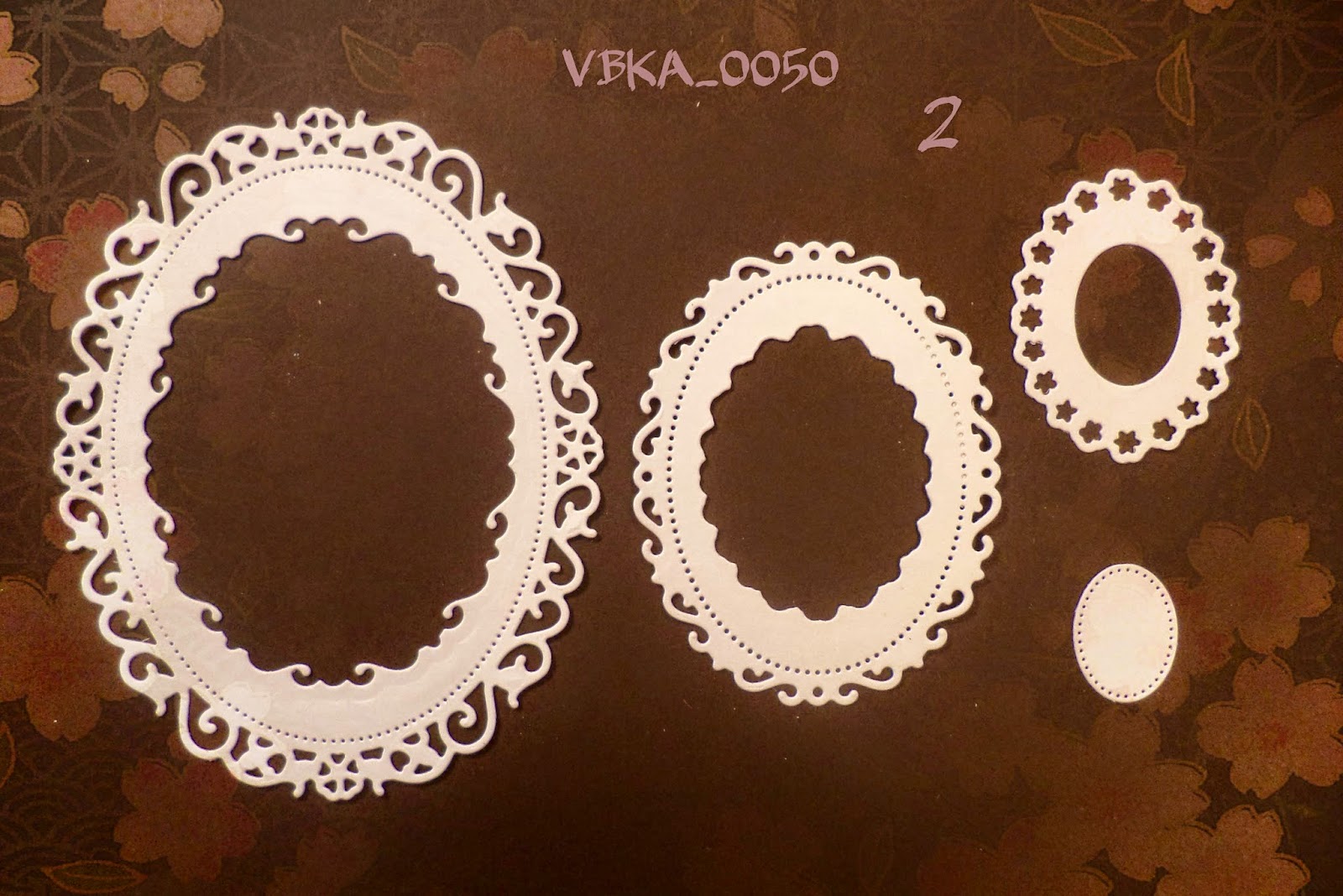 печать с тиснением. вырубка тиснение.