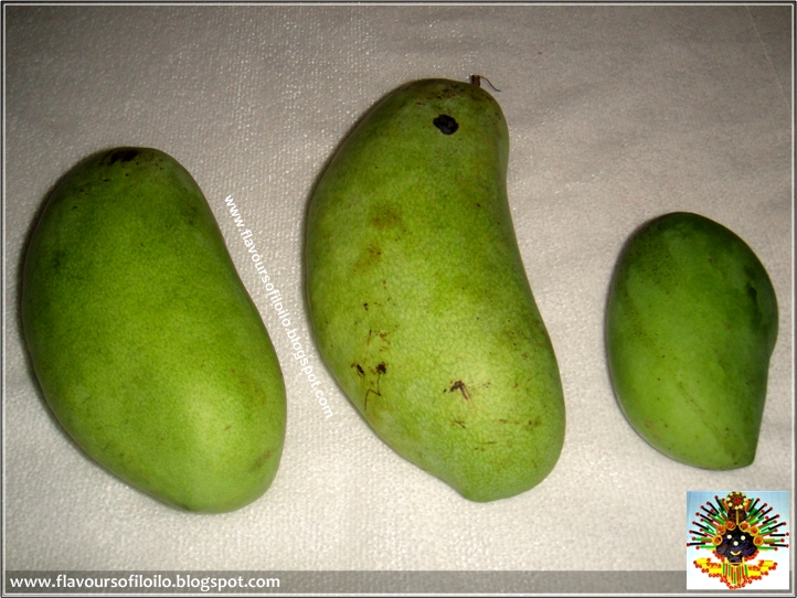 Green "sefaida" mangoes from Santa Barbara