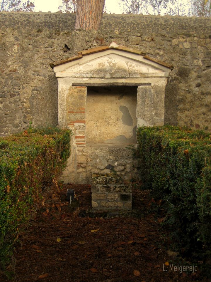 Almacén de clásicas POMPEYA CASA DEL JARDÍN DE HÉRCULES, CASA DE LA NAVE EUROPA Y HUERTO DE Almacén de clásicas POMPEYA CASA DEL JARDÍN DE HÉRCULES, CASA DE LA NAVE EUROPA Y HUERTO DE