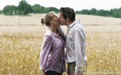 Scarlett Johansson Kissing Images