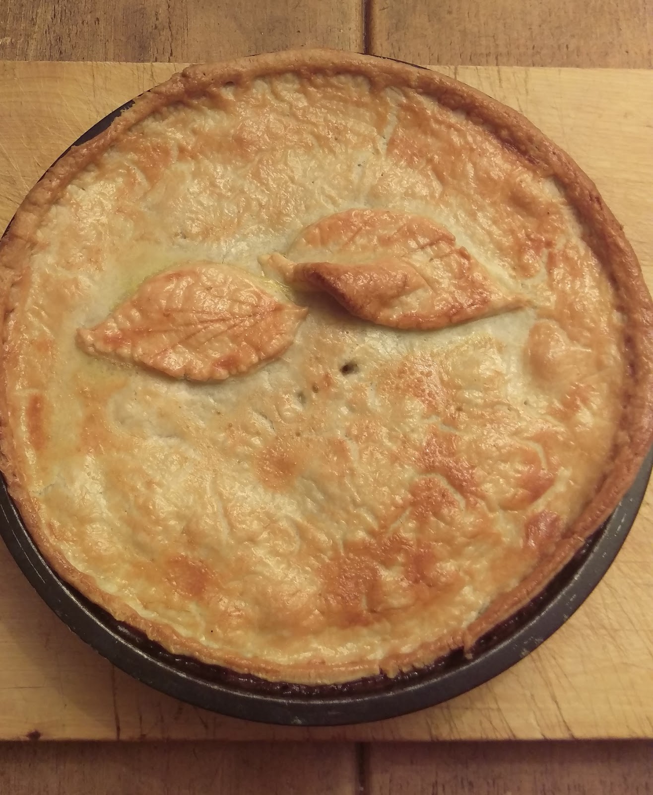 Jules' Dinner Table Leftover Roast Chicken & Gravy Pie