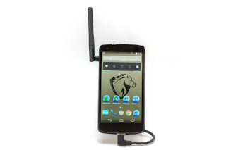 Un telefono basado en el Lg Nexus 4, pero modificado para el pentesting