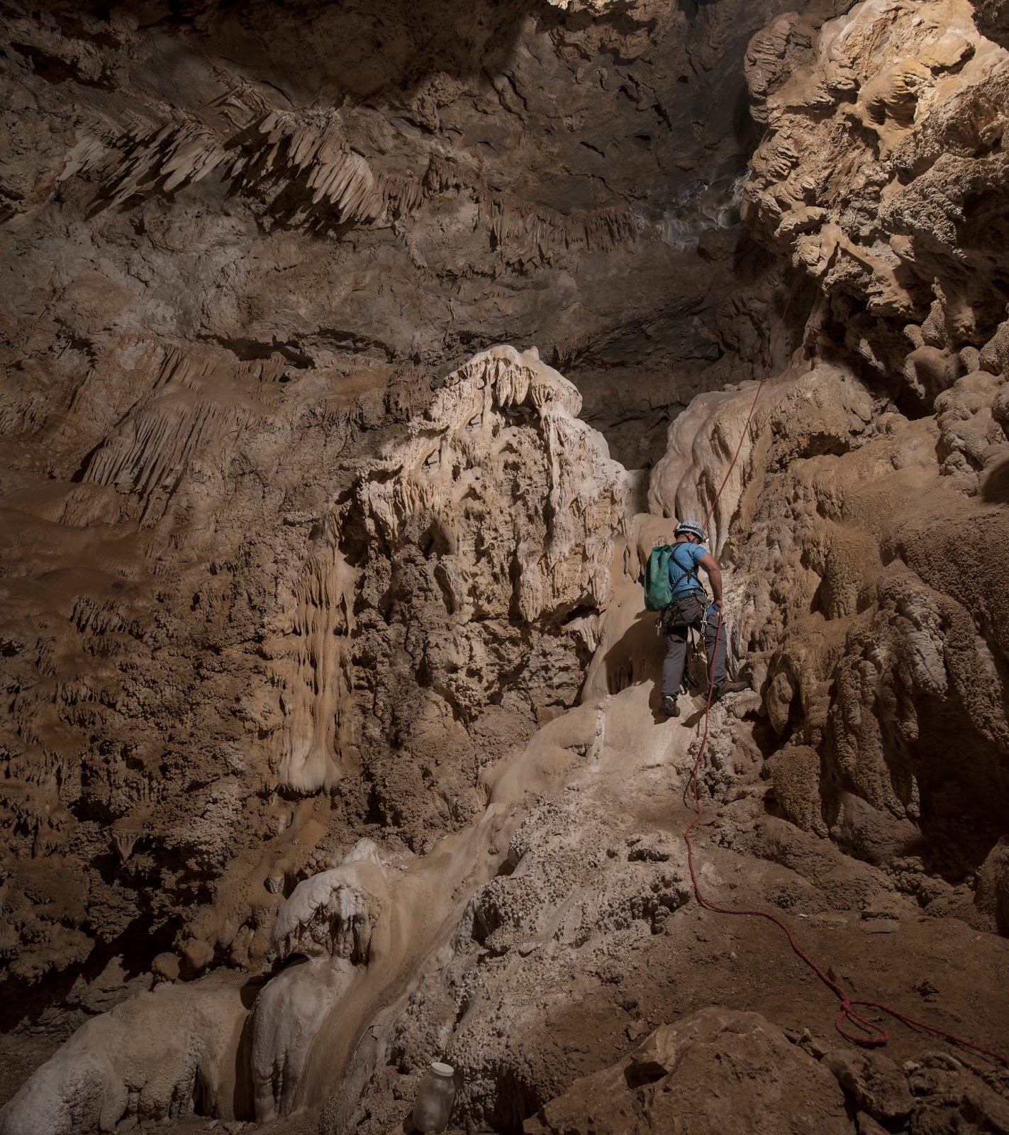 TEA KETTLE CAVE, NEVADA ADAM HAYDOCK