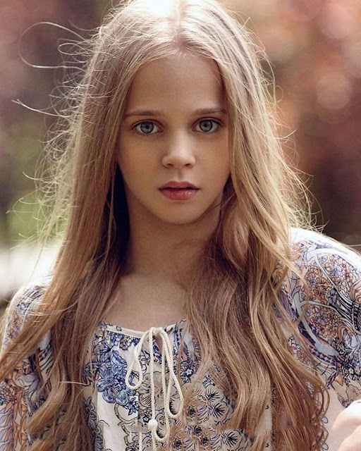 alisa samsonova model young girl