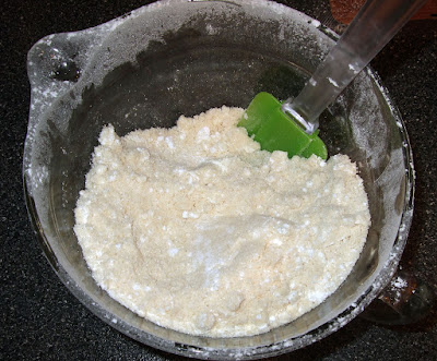 Powdered erythritol and almond flour.
