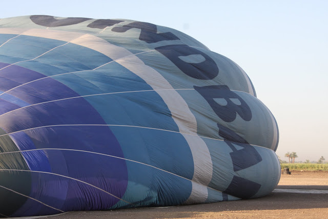 PASSEIO DE BALÃO EM LUXOR, e ver os túmulos e o mundo egípcio aos nossos pés | Egipto