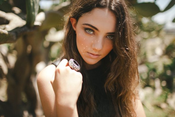 A bela modelo Amelia Zadro na fotografia fashion de Julia Trotti Julia Trotti fotografia fashion mulheres modelos beleza amelia zadro