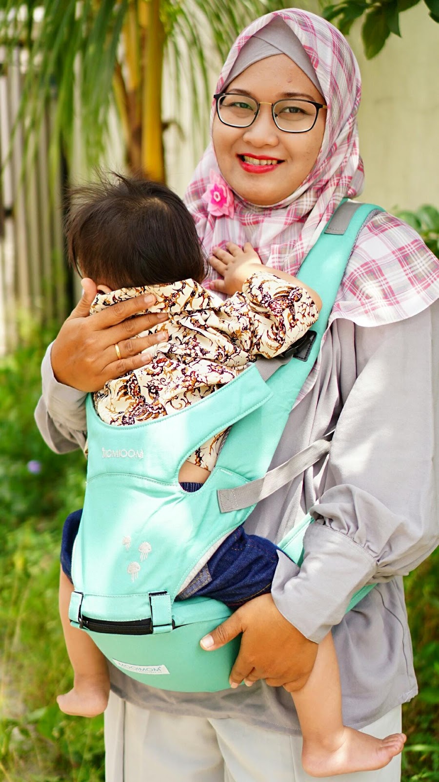 mooimom hipseat carrier