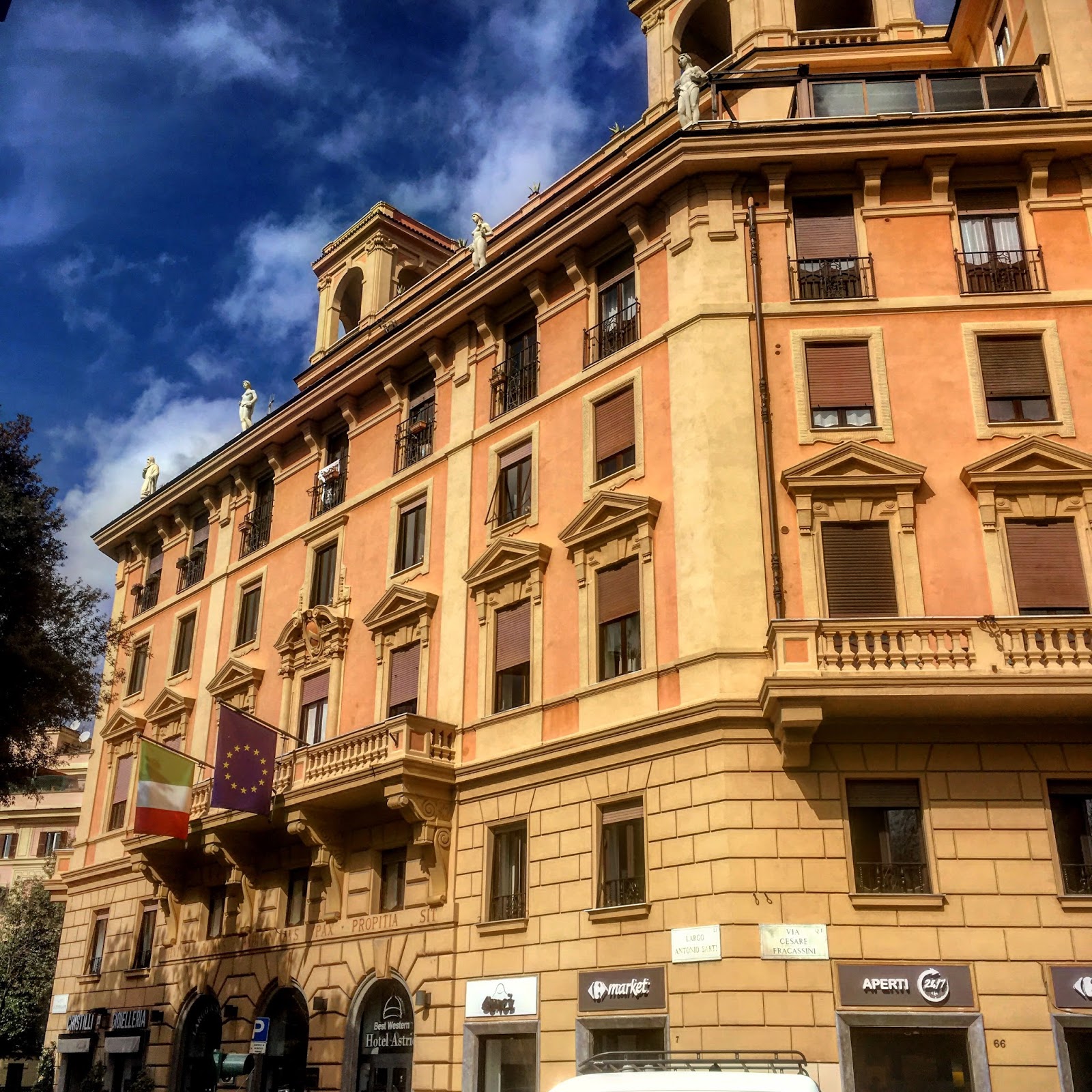 Rerum Romanarum Largo Antonio Sarti