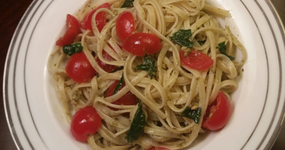 A Bite to Eat Linguine with Spinach and Pesto