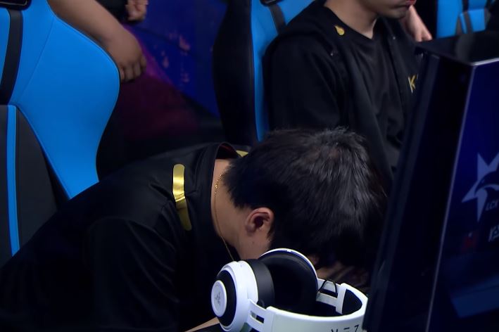 北美論壇Reddit上，網友再度拿出JAG特有的「飛機圖」，來幫昨晚的比賽下註解。