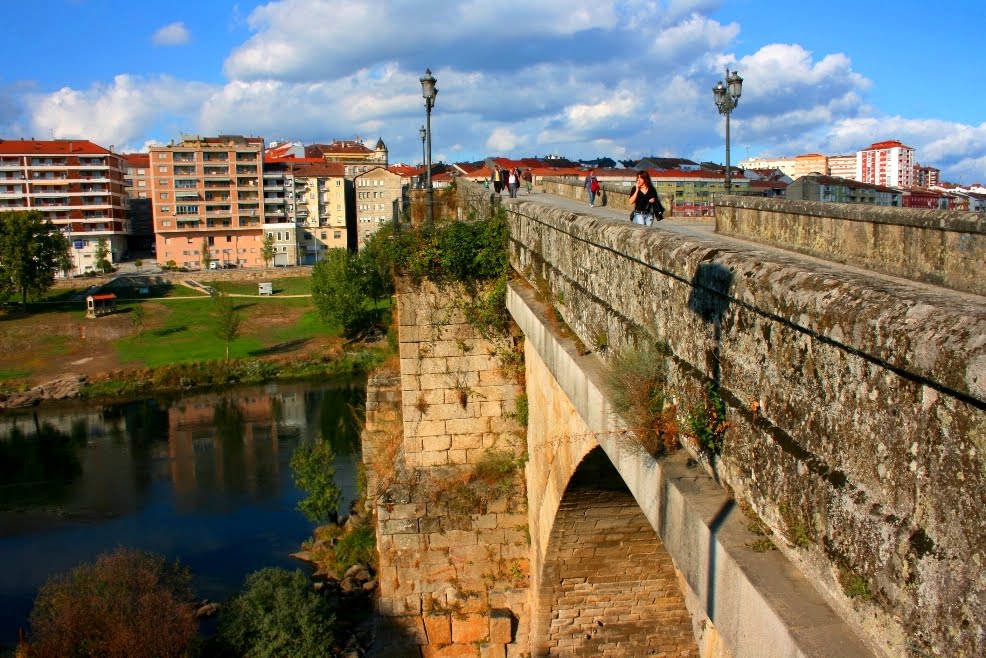 Guía de monumentos de un trotamundos stopover Puente romano de Ourense