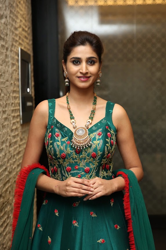 Varshini Sounderajan