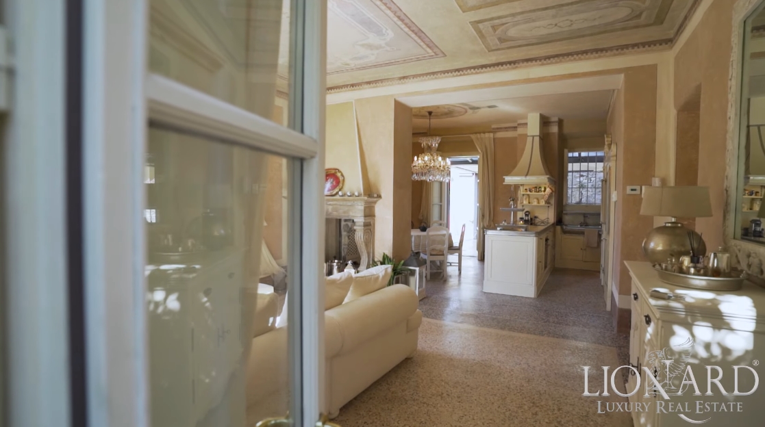 Tour Moltrasio, Italy Luxury Villa vs. 18 Interior Design Photos