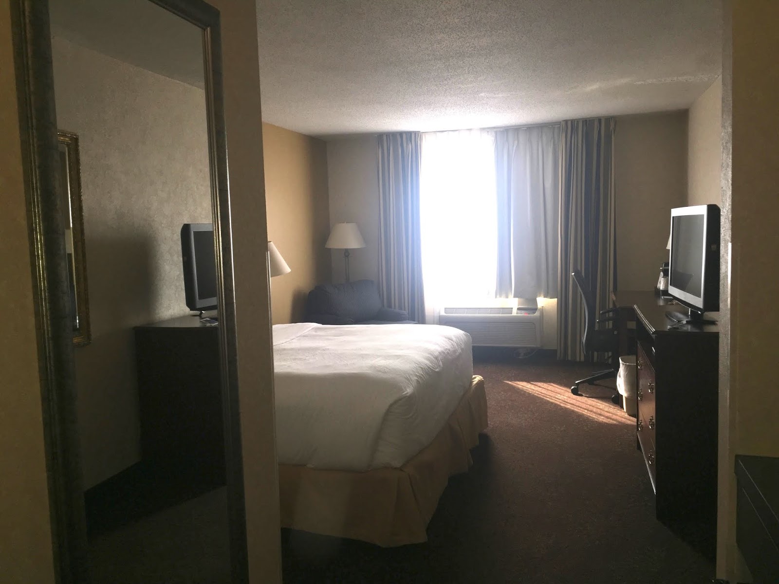Travel Reviews & Information Warsaw, Indiana Holiday Inn Express