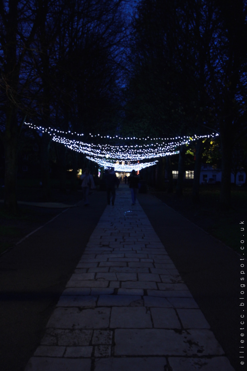 How to spend 24 hours in Winchester, Hampshire UK at Christmas ft. Cafe Monde, Winchester Christmas market, ice skating, Winchester Cathedral Christmas, christmas market, Winchester, Hampshire, UK, UK travel, lifestyle, 24 hours in, ice skating, Winchester Cathedral, Cafe Monde, food,